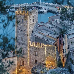 Capitolare Tower Porto Venere